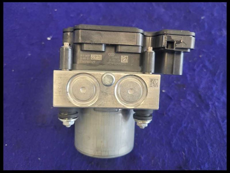 2017-2021 Tesla Model 3 Standard Plus ABS Anti-Lock Brake Module Pump - The Parts Farm