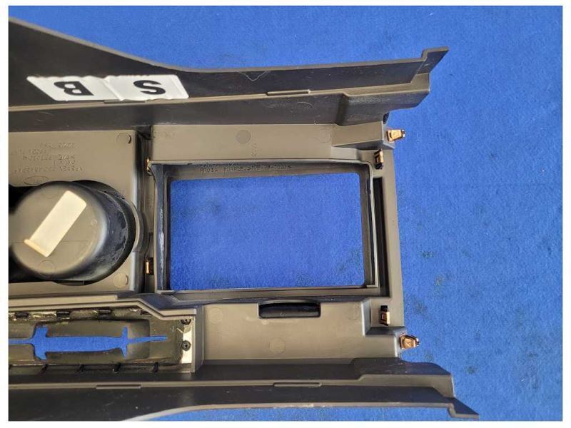 2005-2009 Ford Mustang GT 4.6L Center Console Auto A/T Transmission 2542 - The Parts Farm