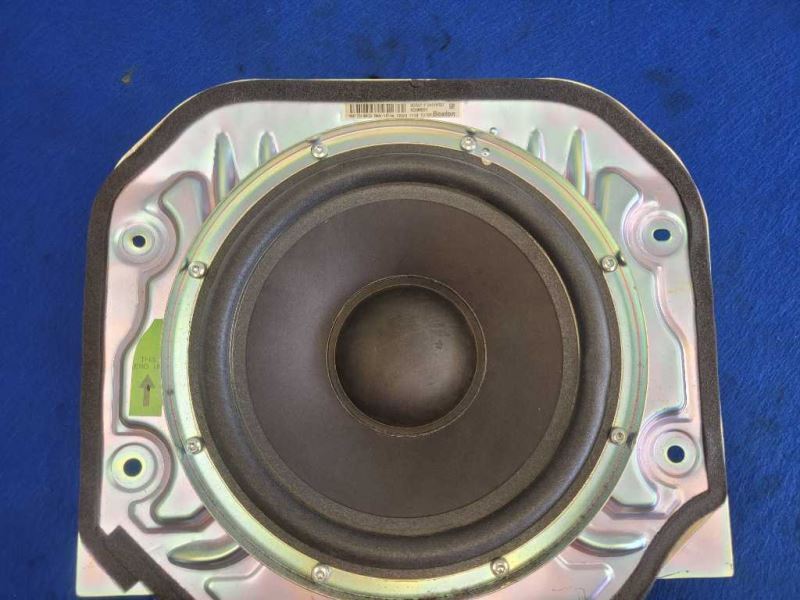 2010-2015 Chevrolet Camaro ZL1 Convertible Rear Subwoofer Speaker 2459 - The Parts Farm