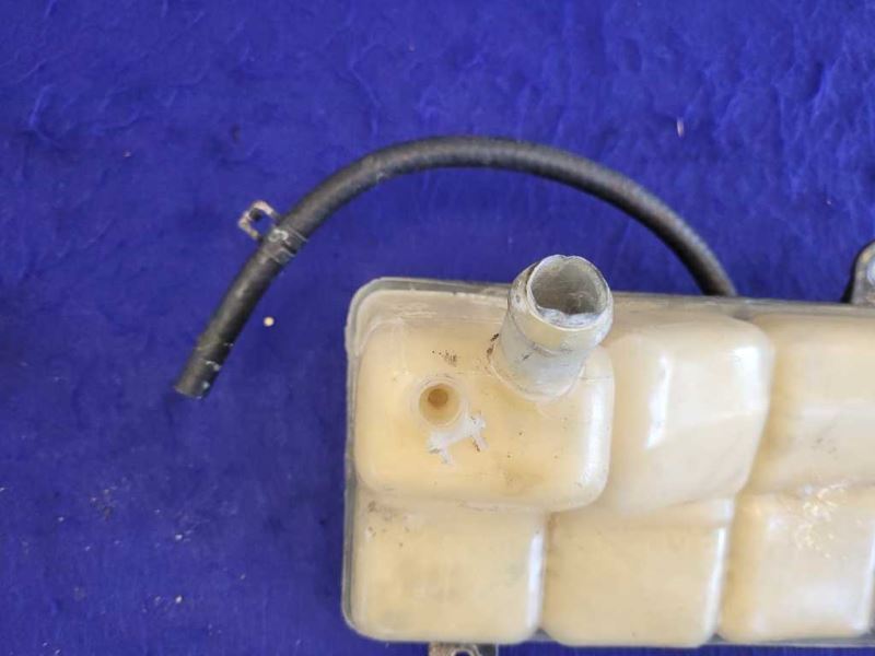 1999-2001 Ford Mustang Cobra SVT DOHC Coolant Overflow Reservoir Tank Cool 2276 - The Parts Farm
