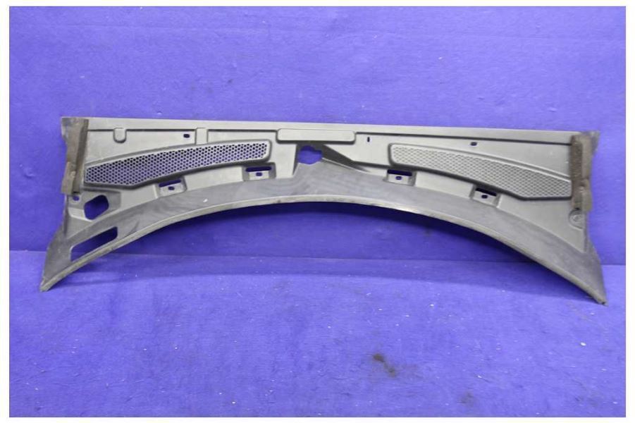 2003 2004 2005 2006 Chevrolet SSR Convertible Truck Windshield Cowl Vent Panel - The Parts Farm