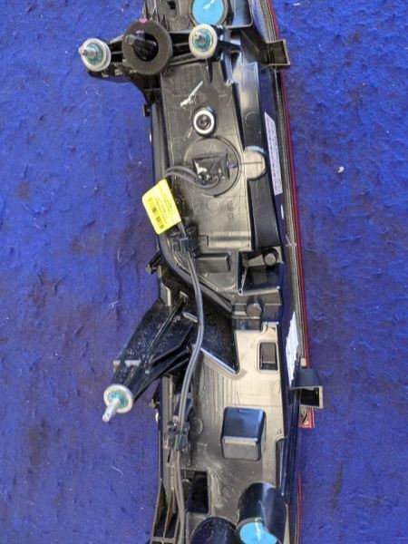 2016-2018 Chevrolet Camaro LS LT SS Driver Taillight Lamp Lens New Take Off - The Parts Farm