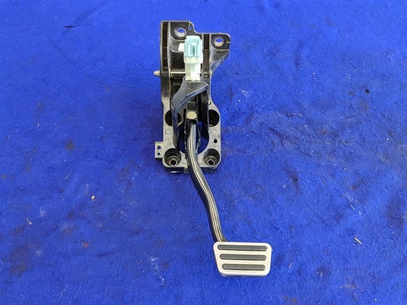2020-2022 Ford Mustang Shelby GT500 Automatic Brake Pedal Cage Box Assembly - The Parts Farm