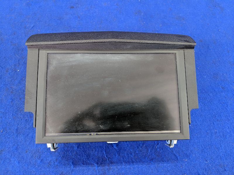 2008-2015 Cadillac SRX Dash Display Screen Information Screen 22809317 OEM - The Parts Farm