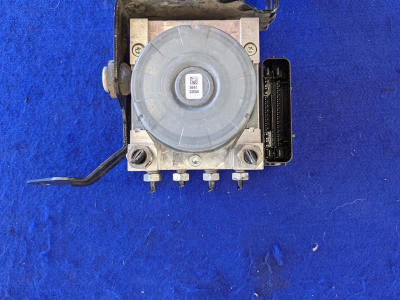2016 Ford Mustang GT S550 ABS Module Anti-Lock Brakes Calipers System - The Parts Farm