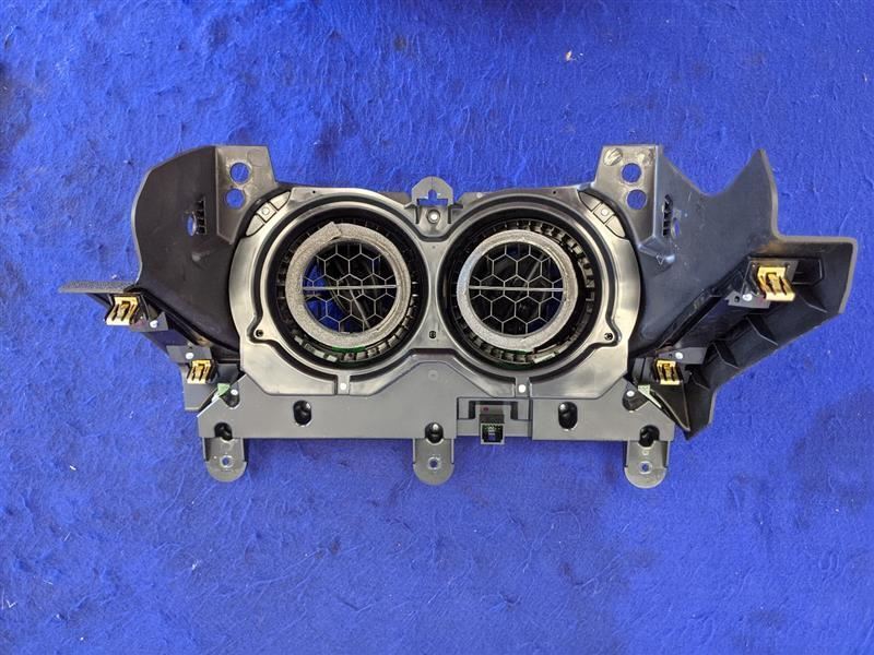 2016-2017 Chevrolet Camaro SS Temperature Control Dual Zone Opt CJ2 ID 84078980 - The Parts Farm
