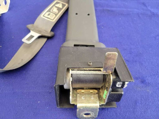 1999-2004 Ford Mustang Cobra SVT 4.6L Driver Rear Convertible Seat Belt 2230