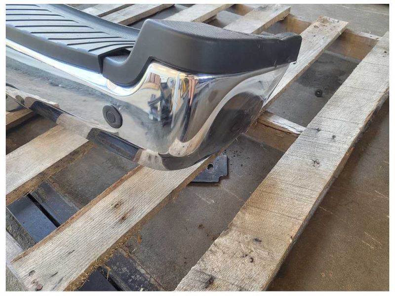 2022 Ford F250 Super Duty Pickup Truck Rear Bumper Park Assist *Crease* 2557 - The Parts Farm