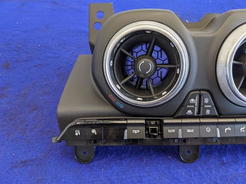 2019-2020 Chevrolet Camaro ZL1 HVAC AC Temperature Control Dual Zone CJ2 - The Parts Farm