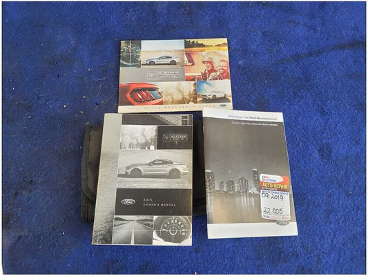 2015 Ford Mustang GT S550 Owner's Manual Booklet Pamphlet Trim Cover 2864