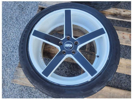 2010-2015 Chevy Camaro SS Rear STR Racing Wheel 20x10.5 Paint 5 Spoke Tire 2582 - The Parts Farm