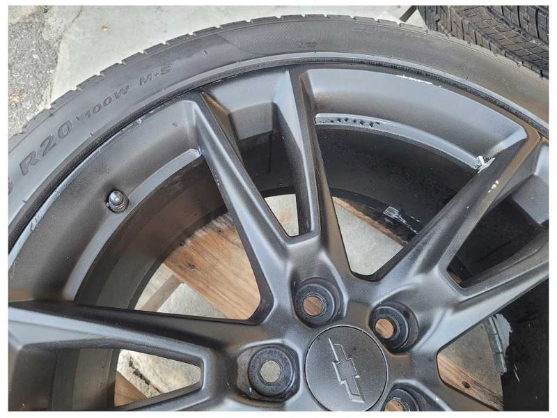 2016-2023 Chevrolet Camaro SS Rear Wheel 20x9.5 Black Wheel Spoke Scuffs 2492 - The Parts Farm