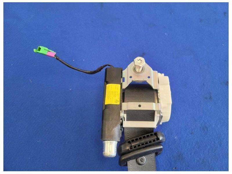 2008-2009 Pontiac G8 Sedan 6.0L V8 Passenger Front Seat Belt Retractor 2529 - The Parts Farm