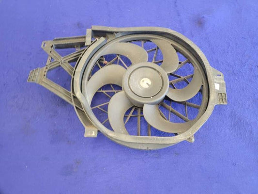 1999-2001 Ford Mustang Cobra SVT DOHC 4.6L Fan Cooling Front Engine 2276