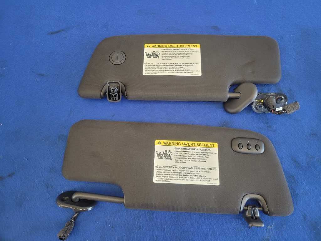 2012-2014 Ford Mustang GT 5.0L Convertible Pair Sun Visors Shade HomeLink 2639 - The Parts Farm