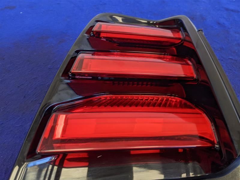 2015-2017 Ford Mustang GT S550 Driver Left LH Taillight Lamp Brake Lens OEM - The Parts Farm