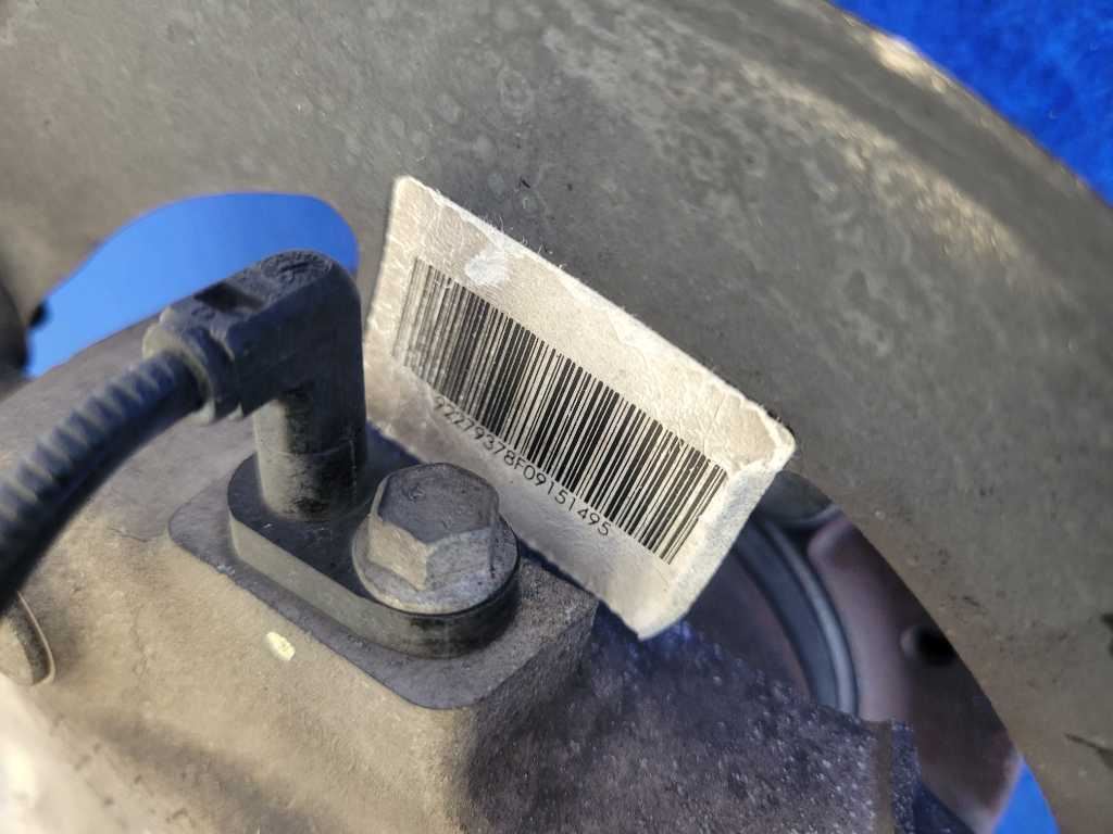 2016-2017 Chevrolet SS Sedan 6.2L Passenger RH Front Spindle Knuckle Hub 2602 - The Parts Farm