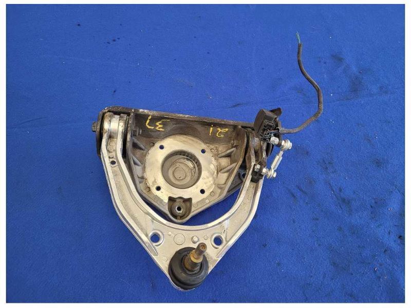 2004-2006 Porsche Cayenne Turbo 4.5L Passenger Front Control Arm 2137 - The Parts Farm