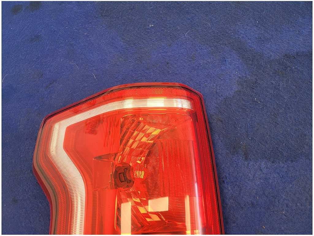 47647058