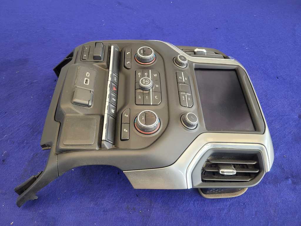 2021 Chevrolet Silverado RST 6.2L Audio Info Screen Radio Receiver Stereo 2099 - The Parts Farm