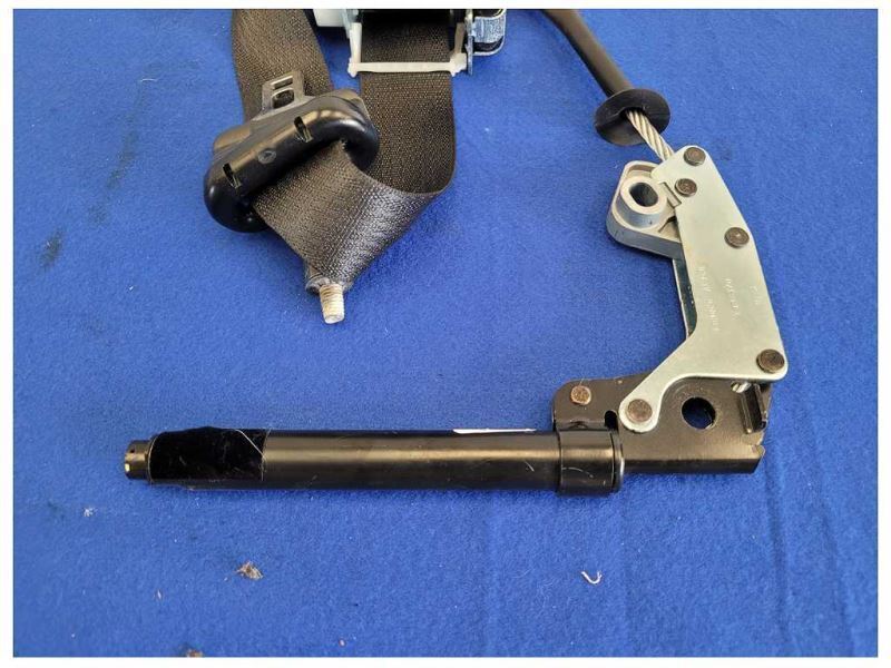 2015-2017 Ford Mustang GT S550 Passenger RH Coupe Front Seat Belt Retractor 2594 - The Parts Farm