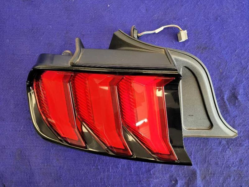 2018-2023 Ford Mustang GT S550 Driver Left LH Tail Light Lamp Brake Lens OEM - The Parts Farm