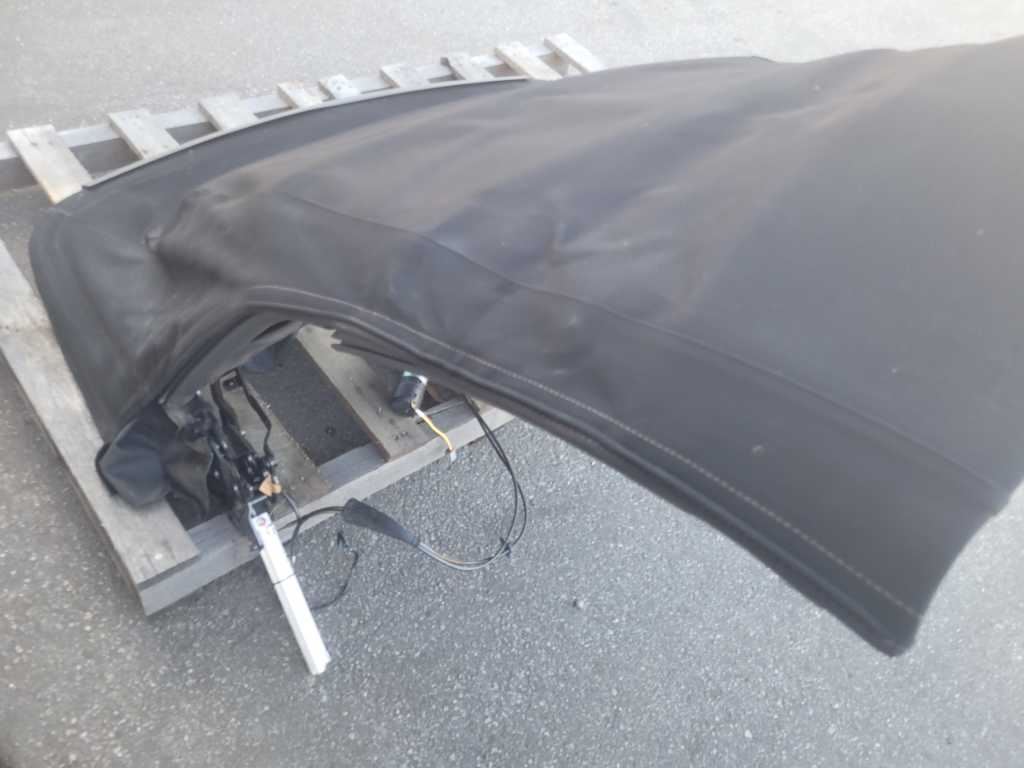 2015 Ford Mustang GT S550 Convertible Top Frame Soft Cloth Black Roof 2632 - The Parts Farm