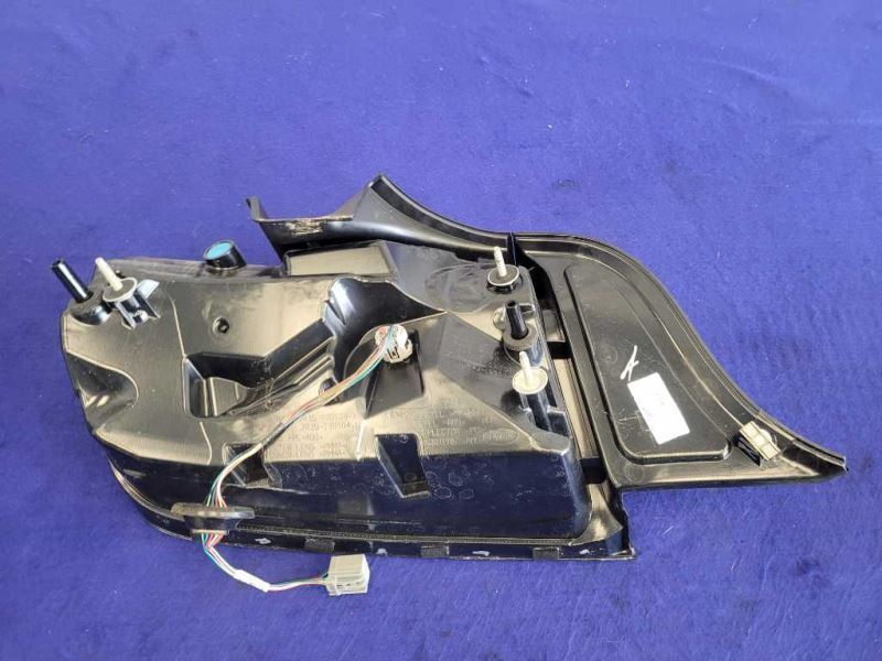 2018-2023 Ford Mustang GT S550 Passenger Right Tail Light Lamp Brake Lens 2393 - The Parts Farm
