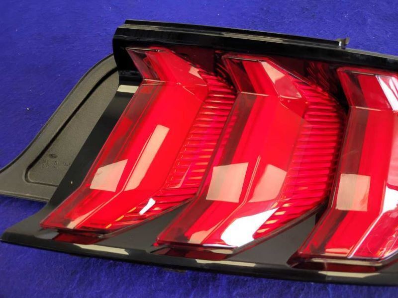 2018-2023 Ford Mustang GT S550 Passenger Right Tail Light Lamp Brake Lens OEM - The Parts Farm