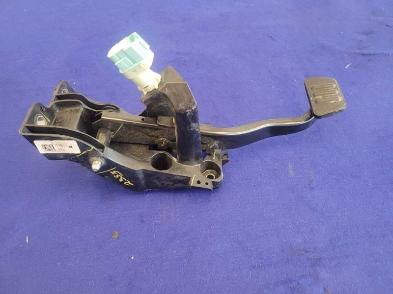 2018-2023 Ford Mustang GT S550 Pedal Cage Automatic Brake Box Transmission 2353 - The Parts Farm