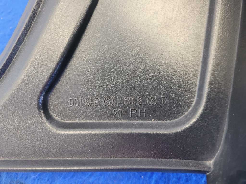 47753894