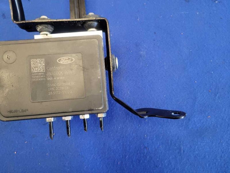 2015-2020 Ford Mustang Shelby GT350 ABS Module M/T Anti-Lock Brakes 2452 - The Parts Farm