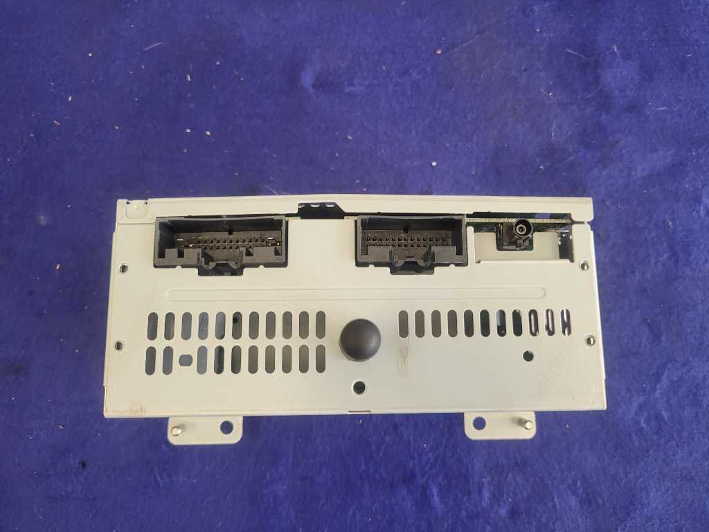 2021 Ford Mustang GT S550 Audio Info AM FM Radio Receiver Screen Display 2393 - The Parts Farm