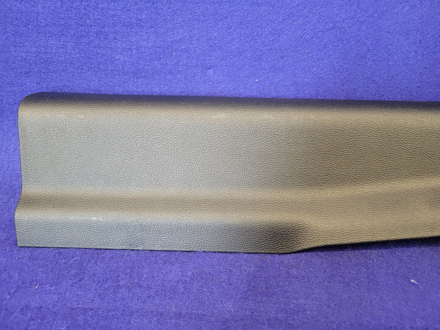 2018-2023 Ford Mustang GT S550 Driver Left LH Lower Door Sill Cover Trim Plastic - The Parts Farm