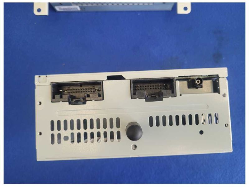 2019-2022 Ford F150 Pickup Truck Audio Receiver Screen Dash 8.0 Info Screen 2548 - The Parts Farm