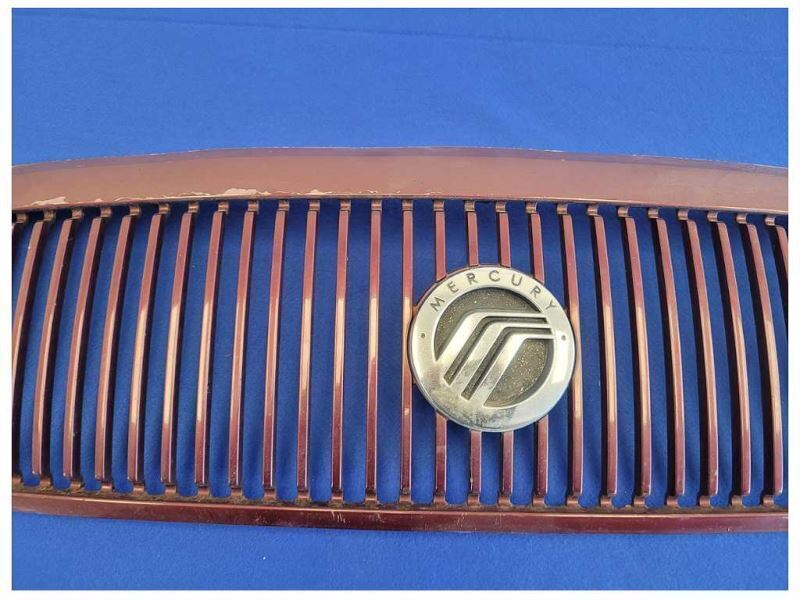 2003-2004 Mercury Marauder 4.6L Front Grill Grille *Broke* Paint JL 2534 - The Parts Farm