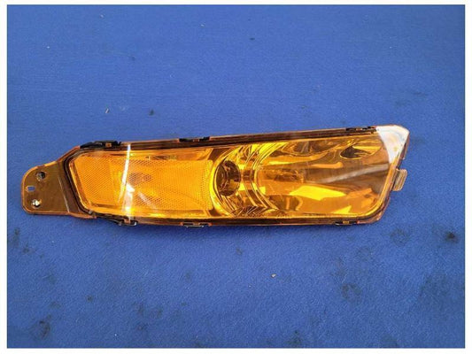 2005-2009 Ford Mustang GT 4.6L Passenger RH Turn Signal Light Parking Lamp 2585 - The Parts Farm