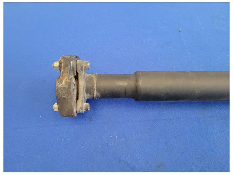 2010-2011 Chevrolet Camaro SS Driveshaft Manual Transmission M/T 2525 - The Parts Farm
