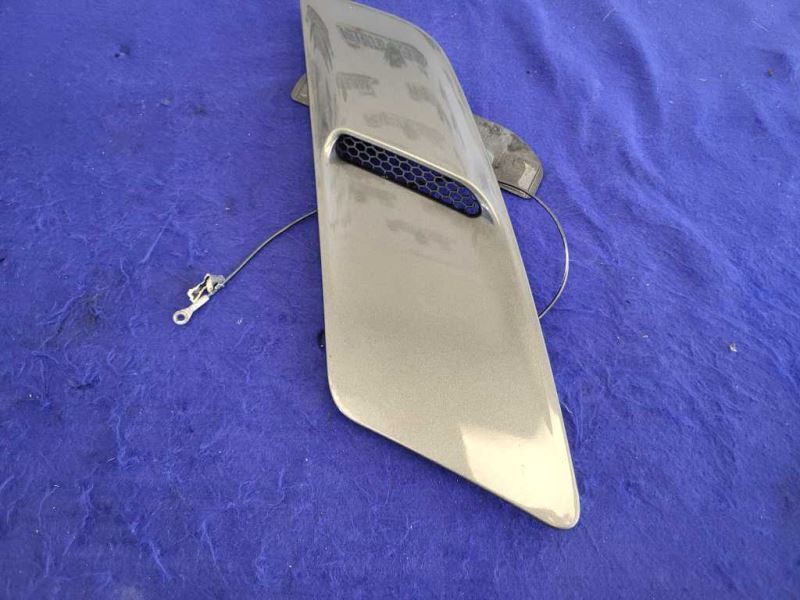 2015-2017 Ford Mustang GT S550 Passenger Right Hood Vent Scoop Paint J7 2356 - The Parts Farm