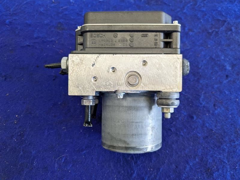 2012-2015 Chevrolet Camaro SS ABS Anti-Lock Brake Module Pump Front Switch - The Parts Farm