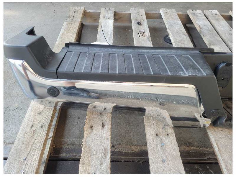 2022 Ford F250 Super Duty Pickup Truck Rear Bumper Park Assist *Crease* 2557 - The Parts Farm