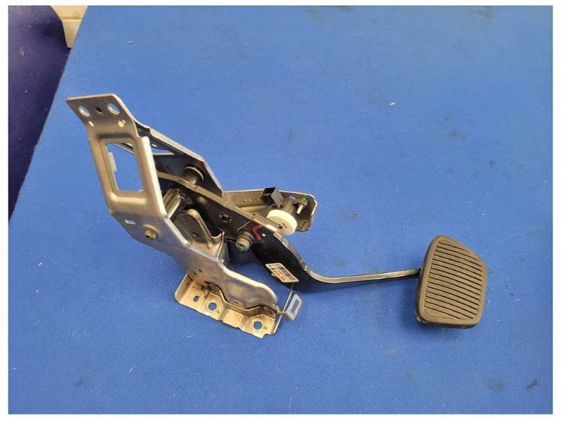 2010-2015 Chevrolet Camaro SS Coupe Brake Pedal Assembly Cage 2588 - The Parts Farm