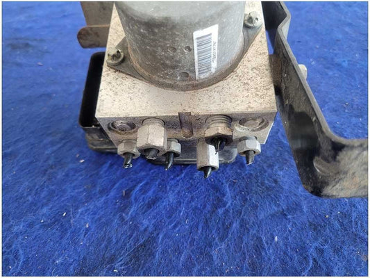 2011 Ford Mustang GT 5.0L S197 ABS AntiLock Brake Module Pump 2885