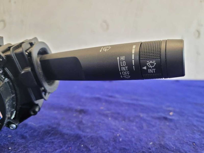 2016-2017 Chevrolet SS Sedan 6.2L Wiper Turn Signal Steering Column Switch - The Parts Farm