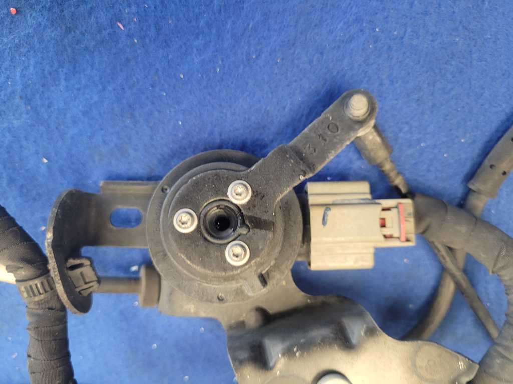 2014-2017 Chevrolet SS 6.2L Sedan Ride Height Sensors Pair Suspension 2602 - The Parts Farm