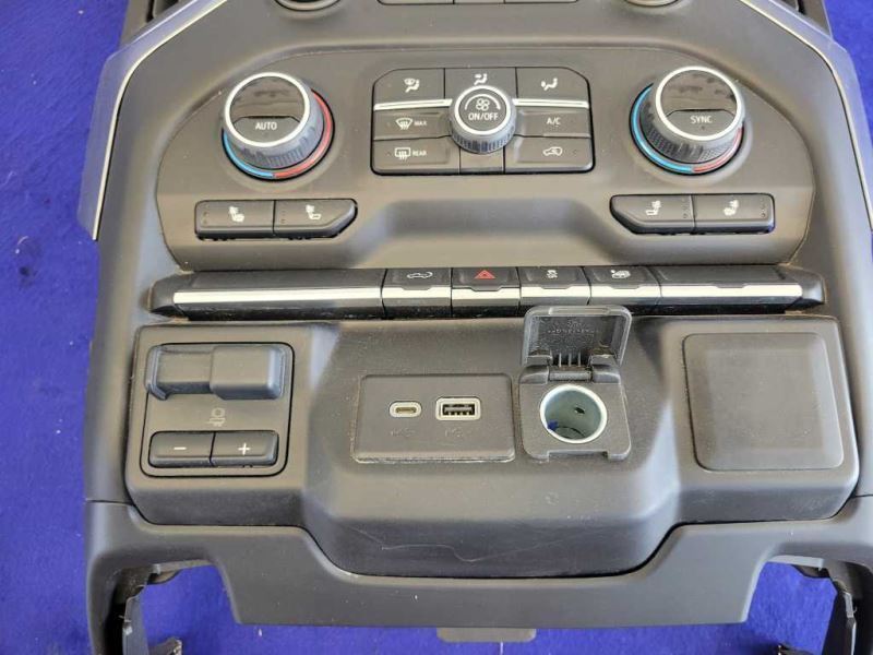 2021 Chevrolet Silverado RST 6.2L Audio Info Screen Radio Receiver Stereo 2099 - The Parts Farm
