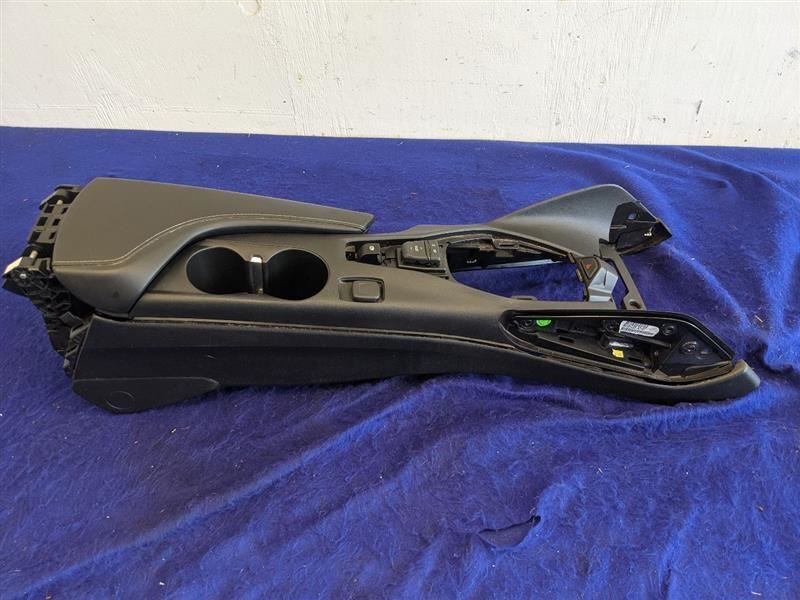 2016-2018 Chevrolet Camaro SS Center Console Front Floor Leather Lid - The Parts Farm