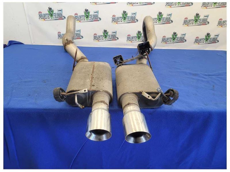 2011-2014 Ford Mustang GT Magnaflow Mufflers Pair Exhaust Tip Dual 2468 - The Parts Farm