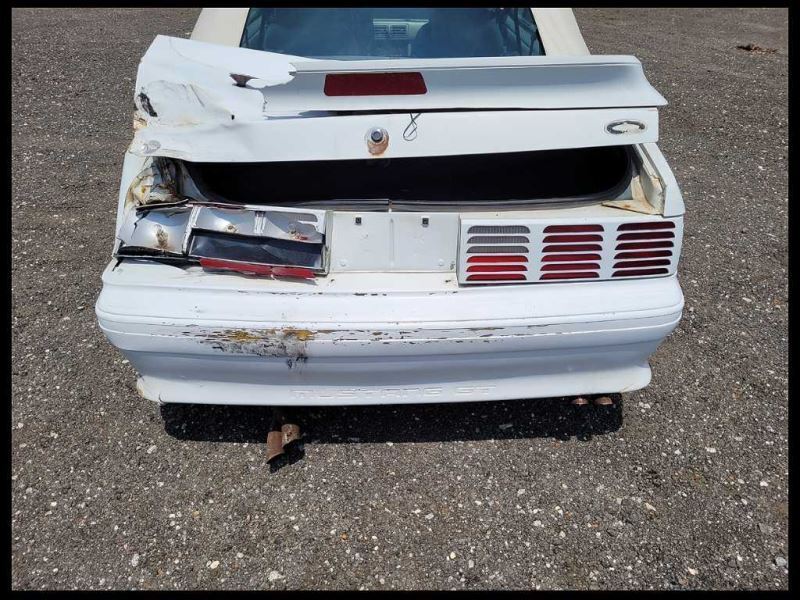 1987-1993 Ford Mustang GT 5.0 Driver Left Rear Side Skirt Quarter Panel Molding - The Parts Farm