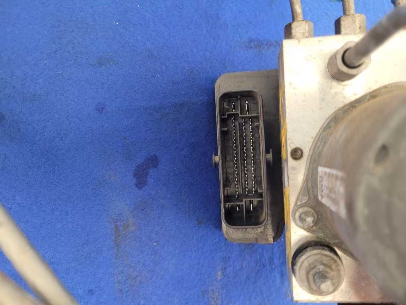 2019-2020 Ford Mustang GT S550 ABS Module Anti-Lock Brake Pump 2399 - The Parts Farm